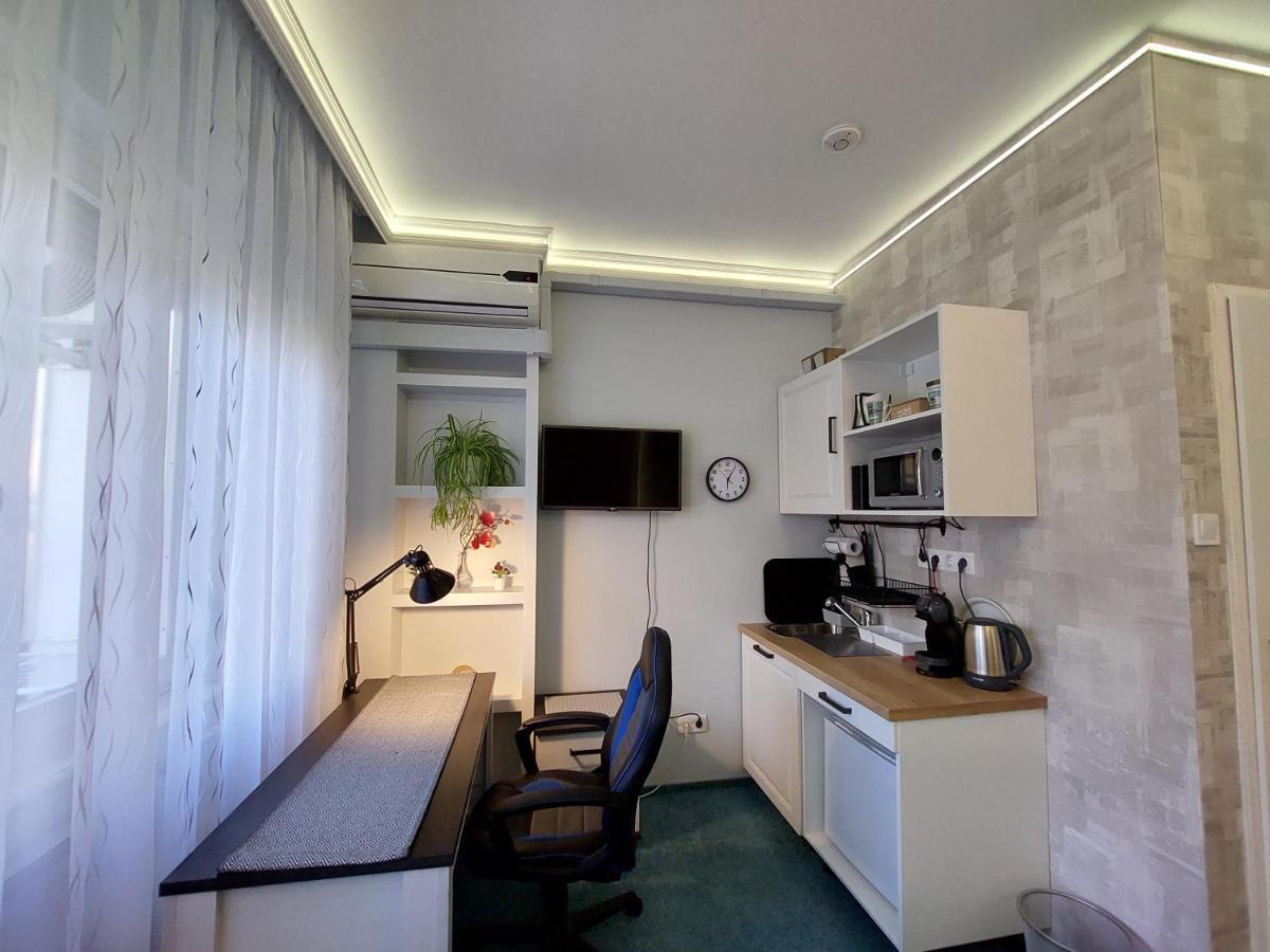 Summer House Emeleti Szoba Debreczyn Zewnętrze zdjęcie