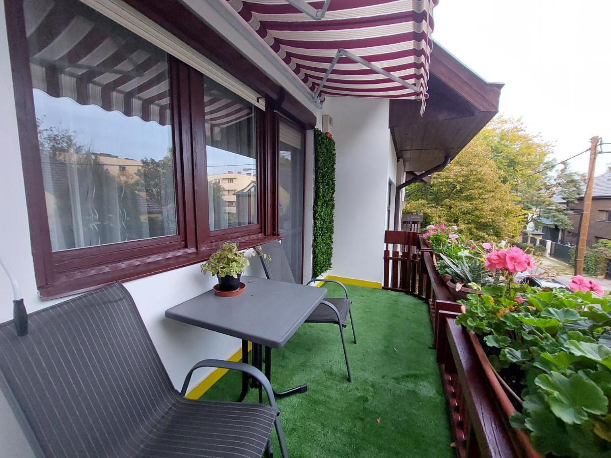 Summer House Emeleti Szoba Debreczyn Zewnętrze zdjęcie